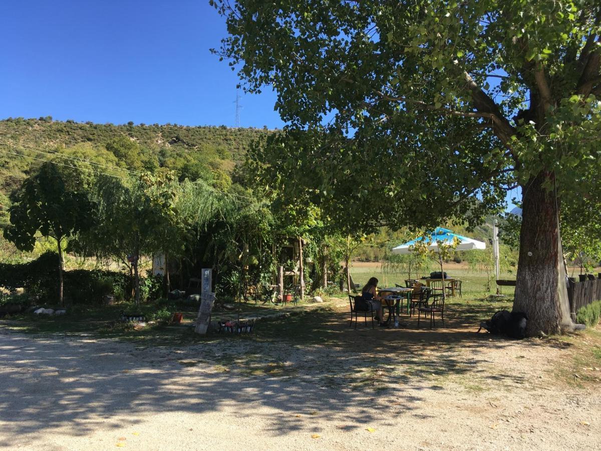 Albturist Ecocamping Permet & Outdoor Sports Center Otel Dış mekan fotoğraf